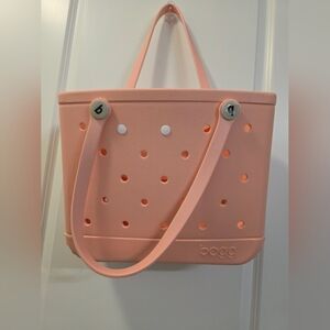 Bogg bag ..peach